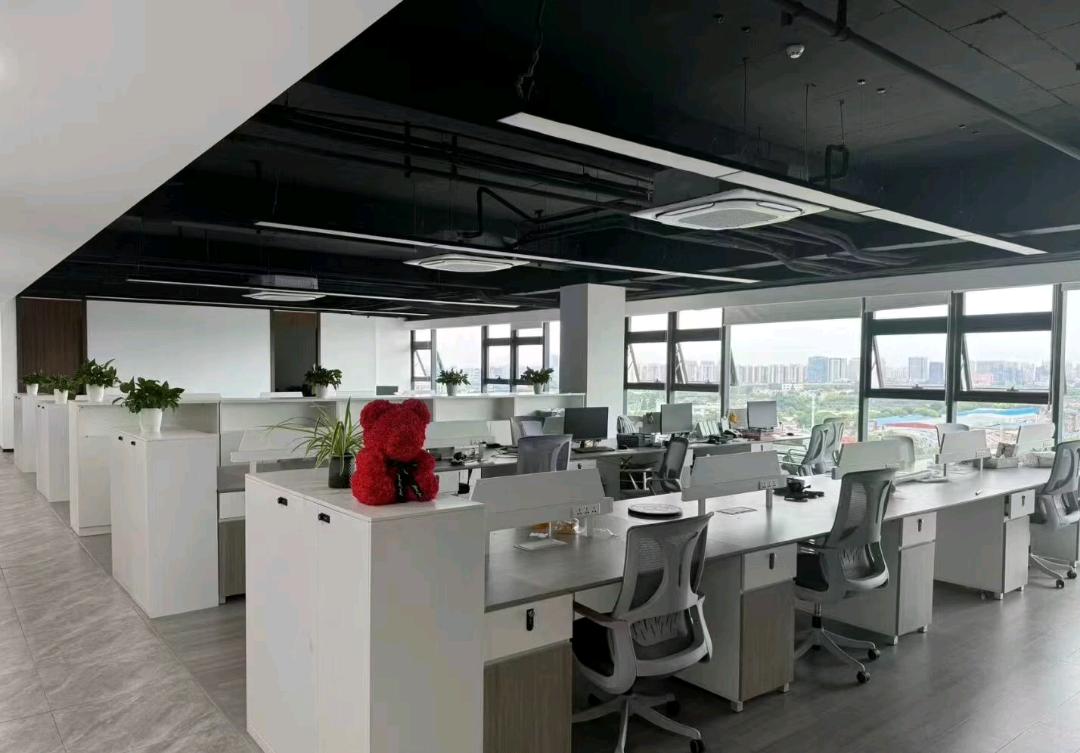 微信扫码，8/单，单日可操作20-50单，当天做当天结，日收益可观