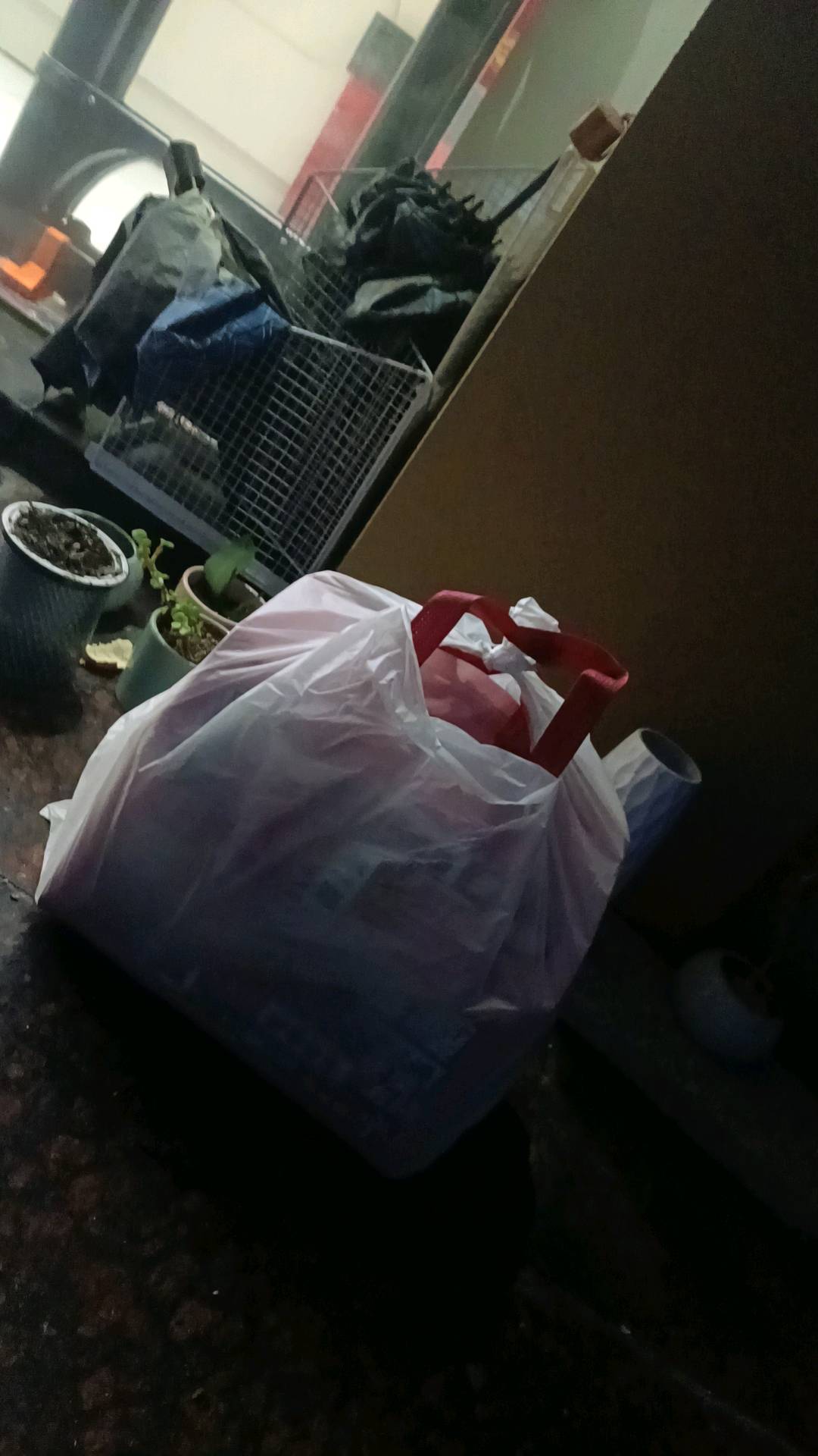 二手市场家电衣服鞋子