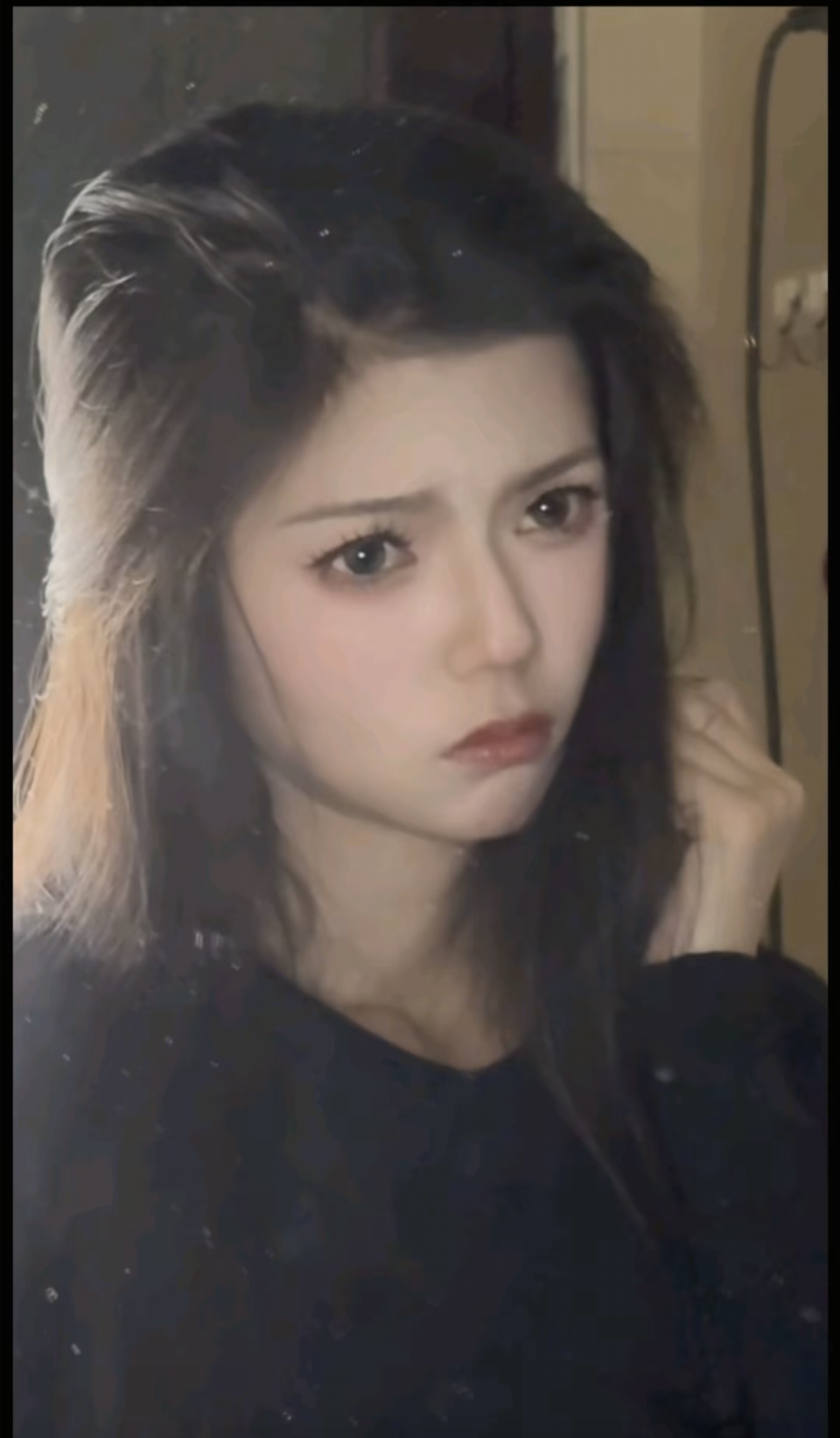 打金服搬砖，挂着都不用管，白天该干嘛干嘛，晚上收菜，24小时都能挂，暴富来不了，一天几张问题不大